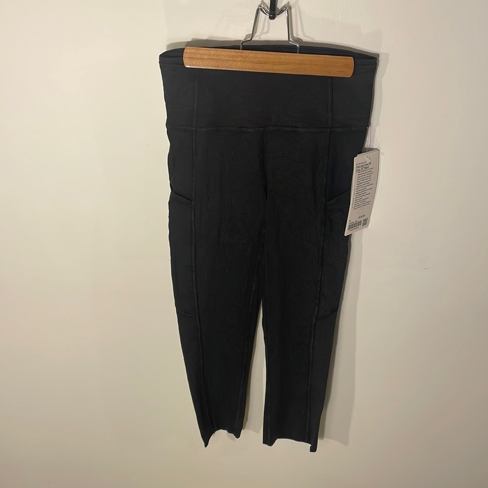NWT lululemon Fast and Free HR Crop 19” *Wash